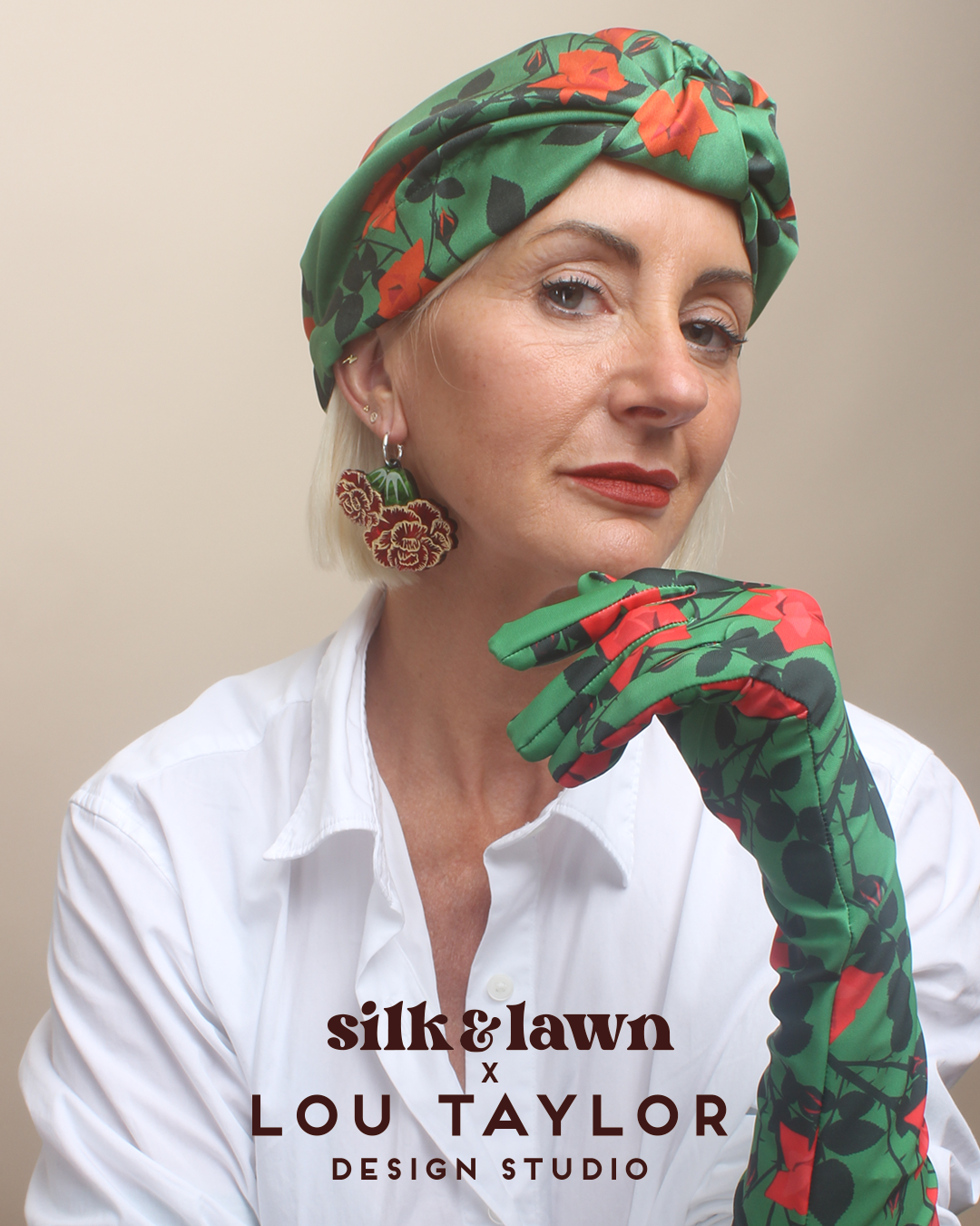 Silk turban - green roses