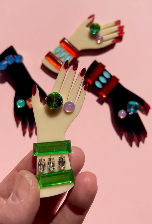 Hand Seven - green/diamante
