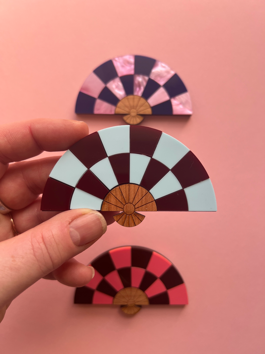 Fan brooch - Blue / Brown check