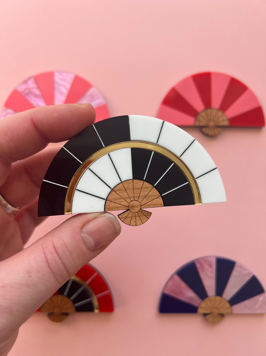 Fan brooch - Black / White Geometric