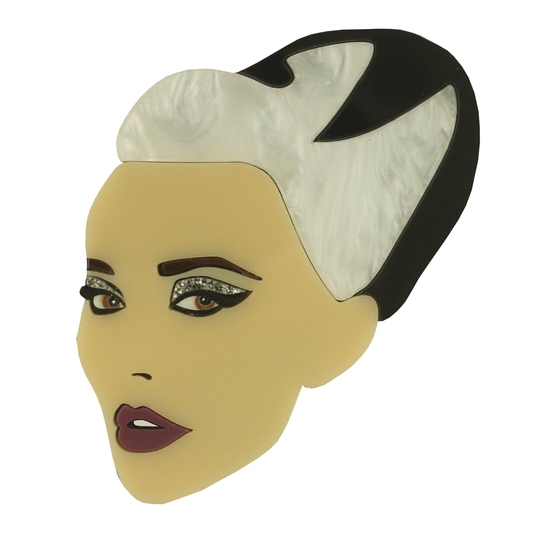 Daphne Guinness brooch