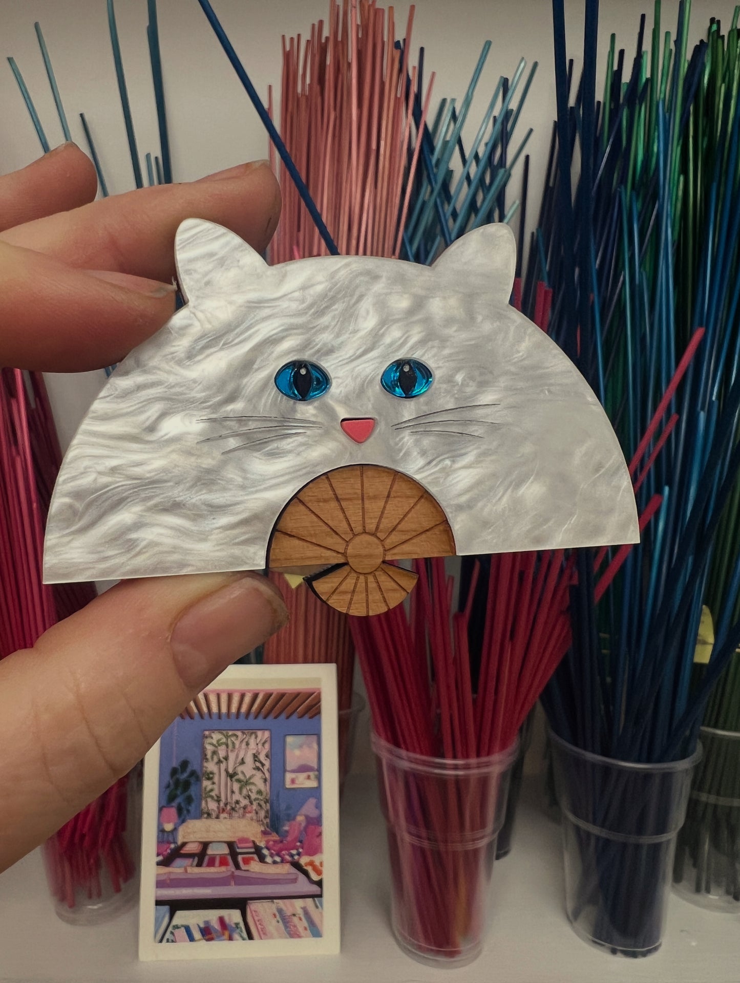 Fan brooch - Pearl