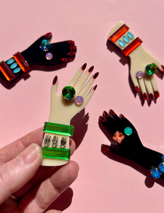 Hand Seven - green/diamante