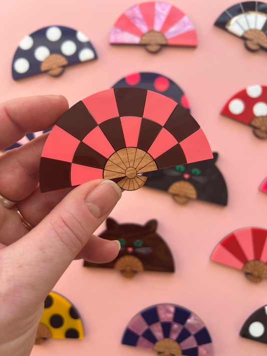 Fan brooch -Pink / Burgundy Check