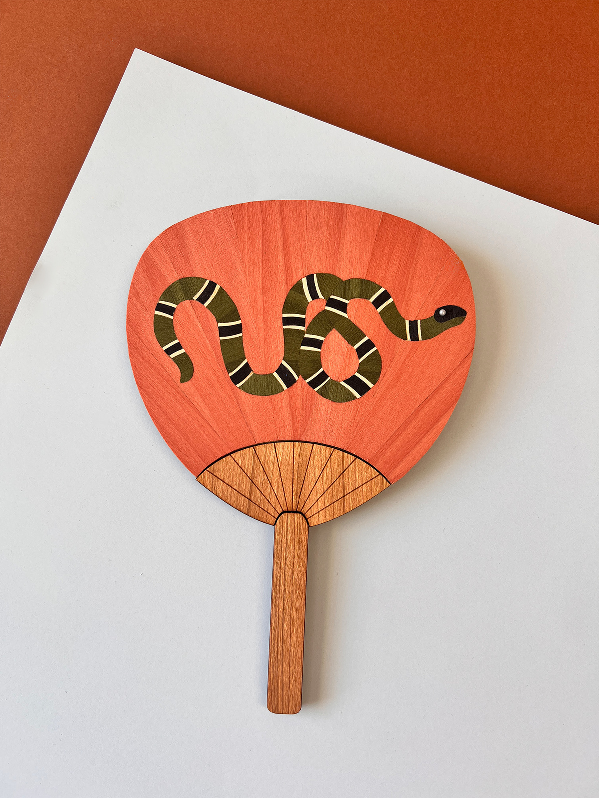 Snake palette fan (pink/green)